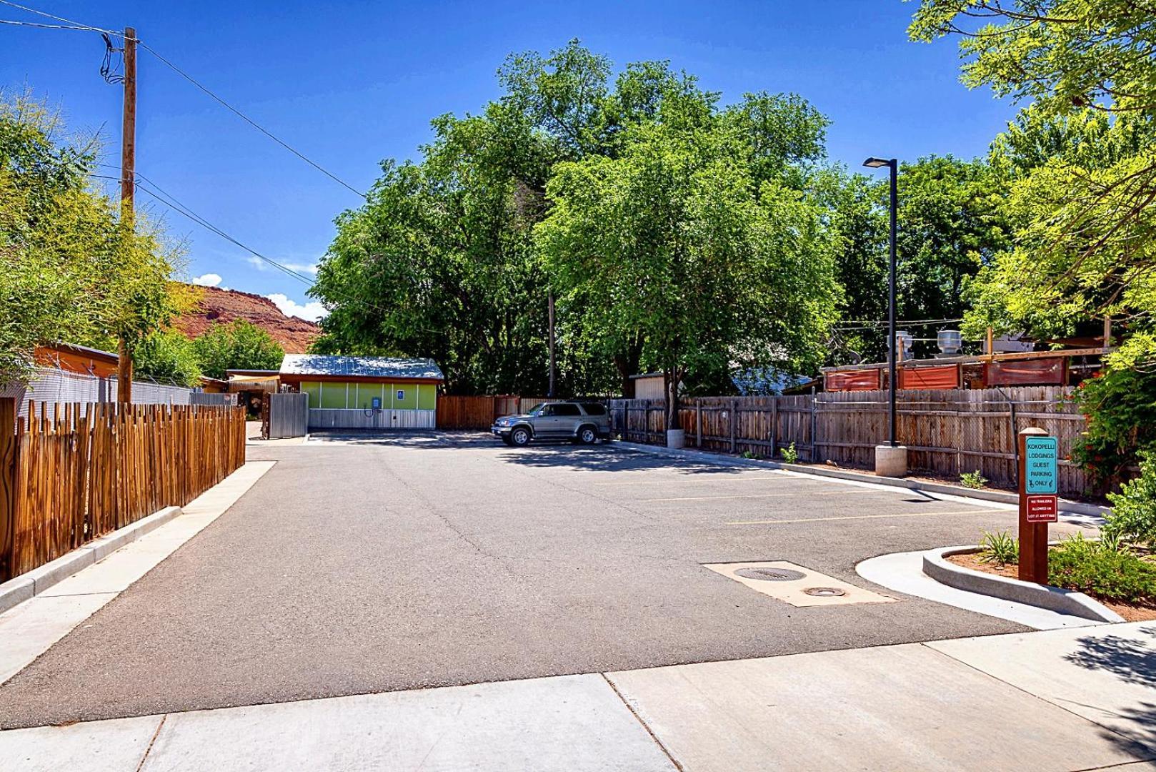 Downtown Kokopelli West 7 - Newly Remodeled Stylish Studio Moab Εξωτερικό φωτογραφία