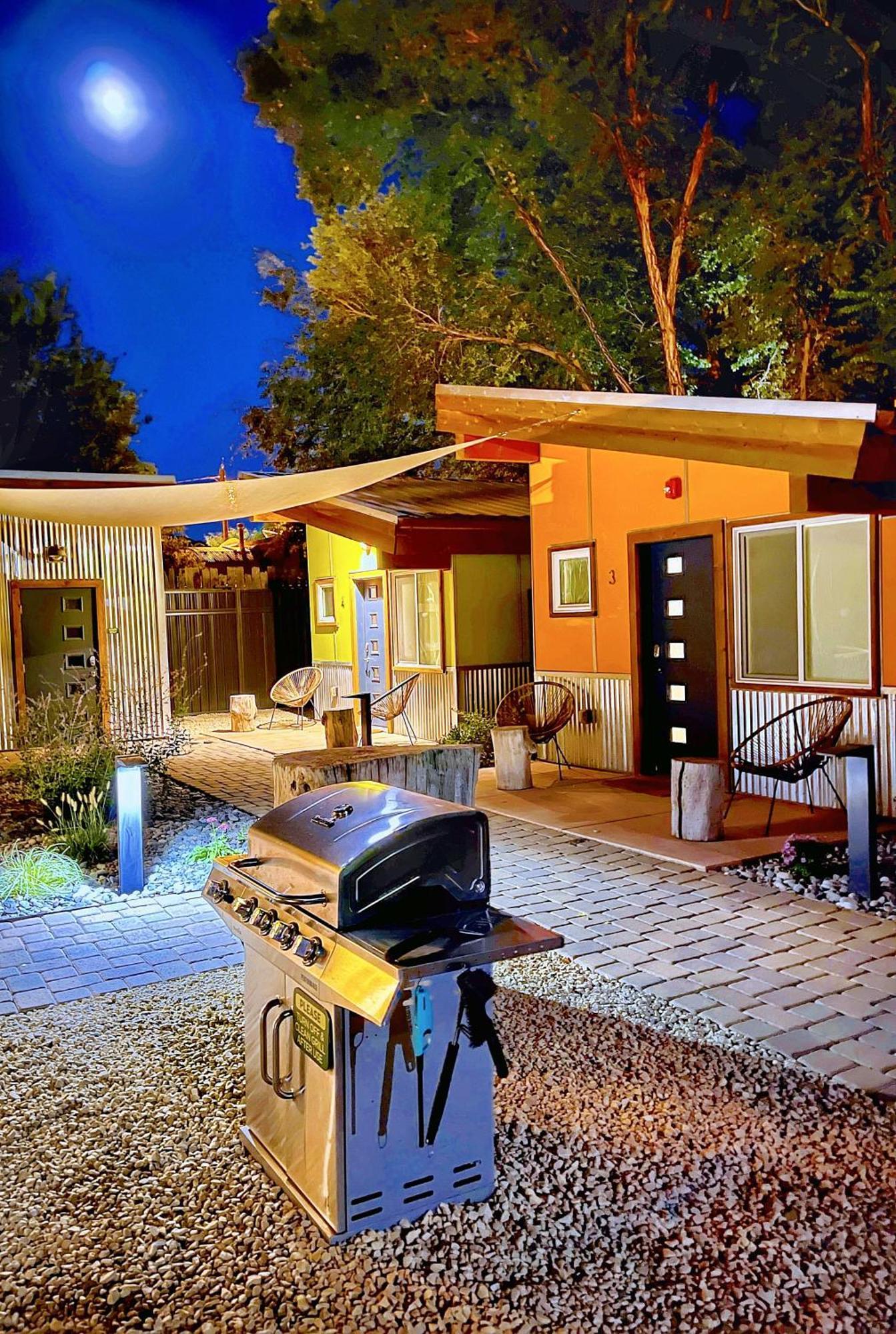 Downtown Kokopelli West 7 - Newly Remodeled Stylish Studio Moab Εξωτερικό φωτογραφία
