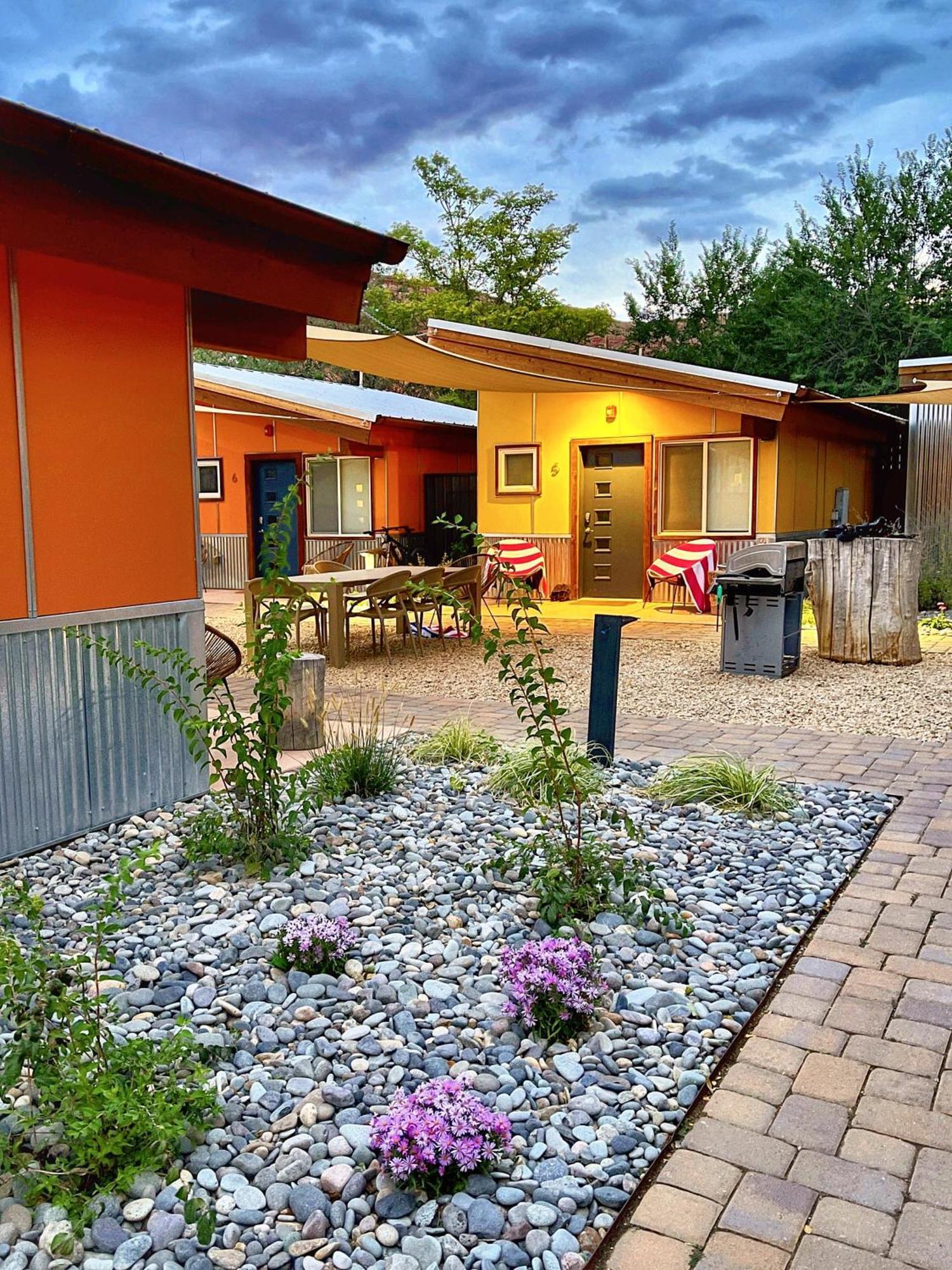 Downtown Kokopelli West 7 - Newly Remodeled Stylish Studio Moab Εξωτερικό φωτογραφία
